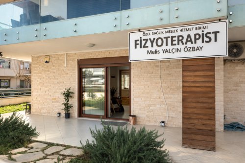 Melis Özbay fizyoterapi kliniği